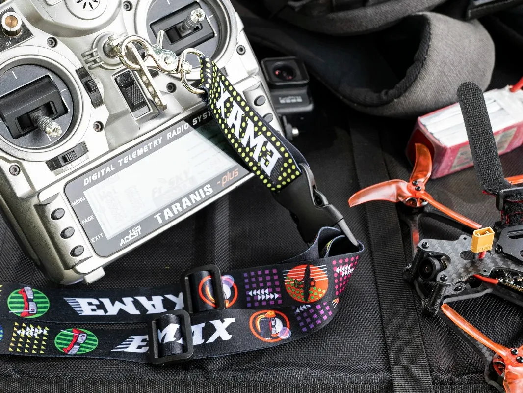 Regulowany pasek na szyję Emax – Drone Battery Strap recenzja i cena