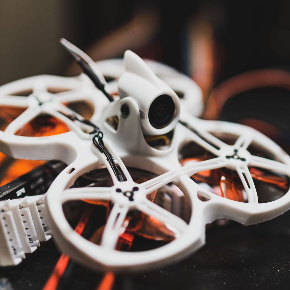 Emax Tinyhawk II 2 RTF dronów  – Drone Battery Charger recenzja i cena